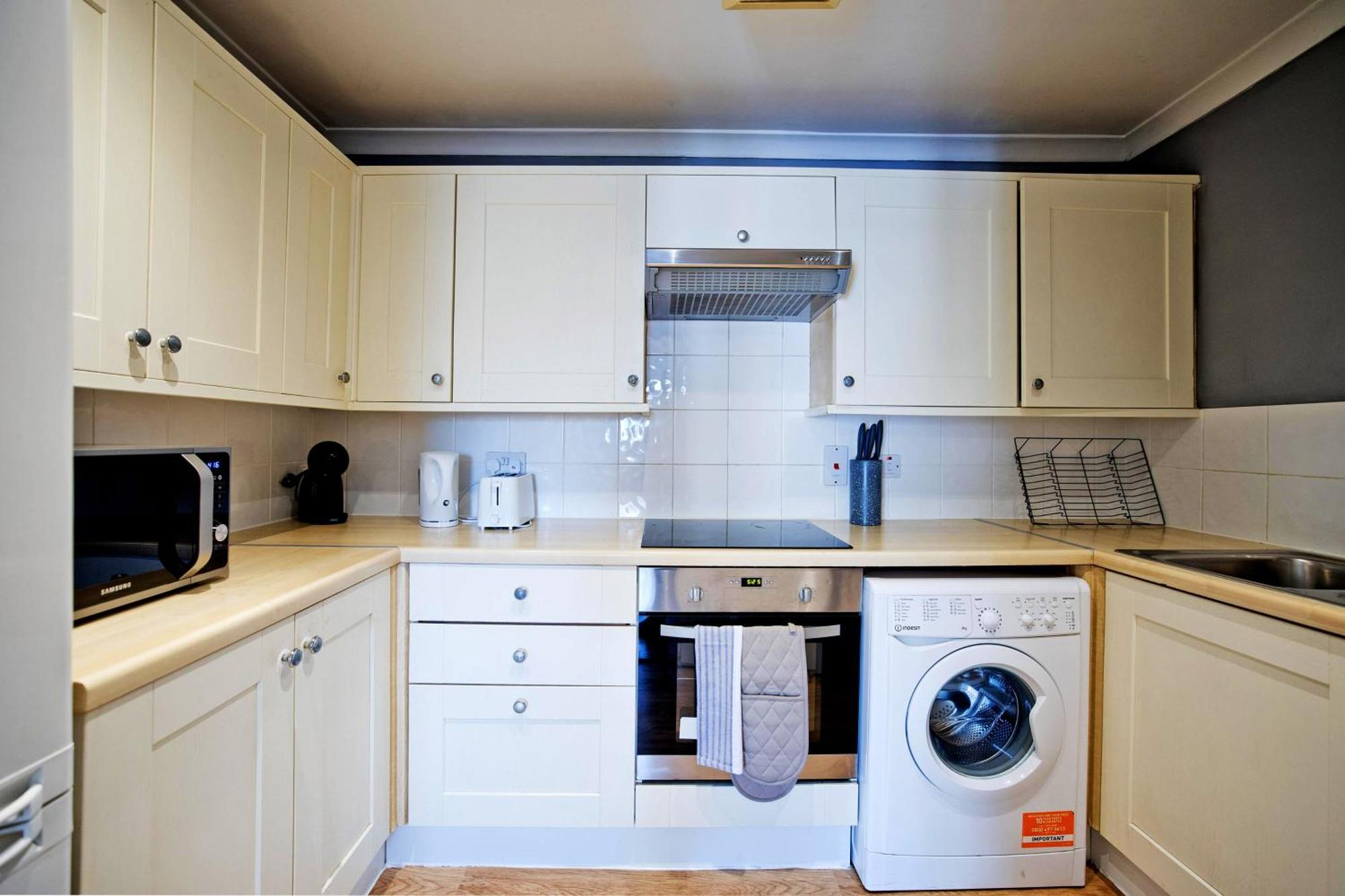 Imperial Meridian Place Apartment Лондон Екстер'єр фото